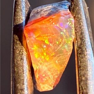 Beautiful 2.5ct Mexican or Ethiopian Fire Opal Rough Loose Specimen Gemstone Z47